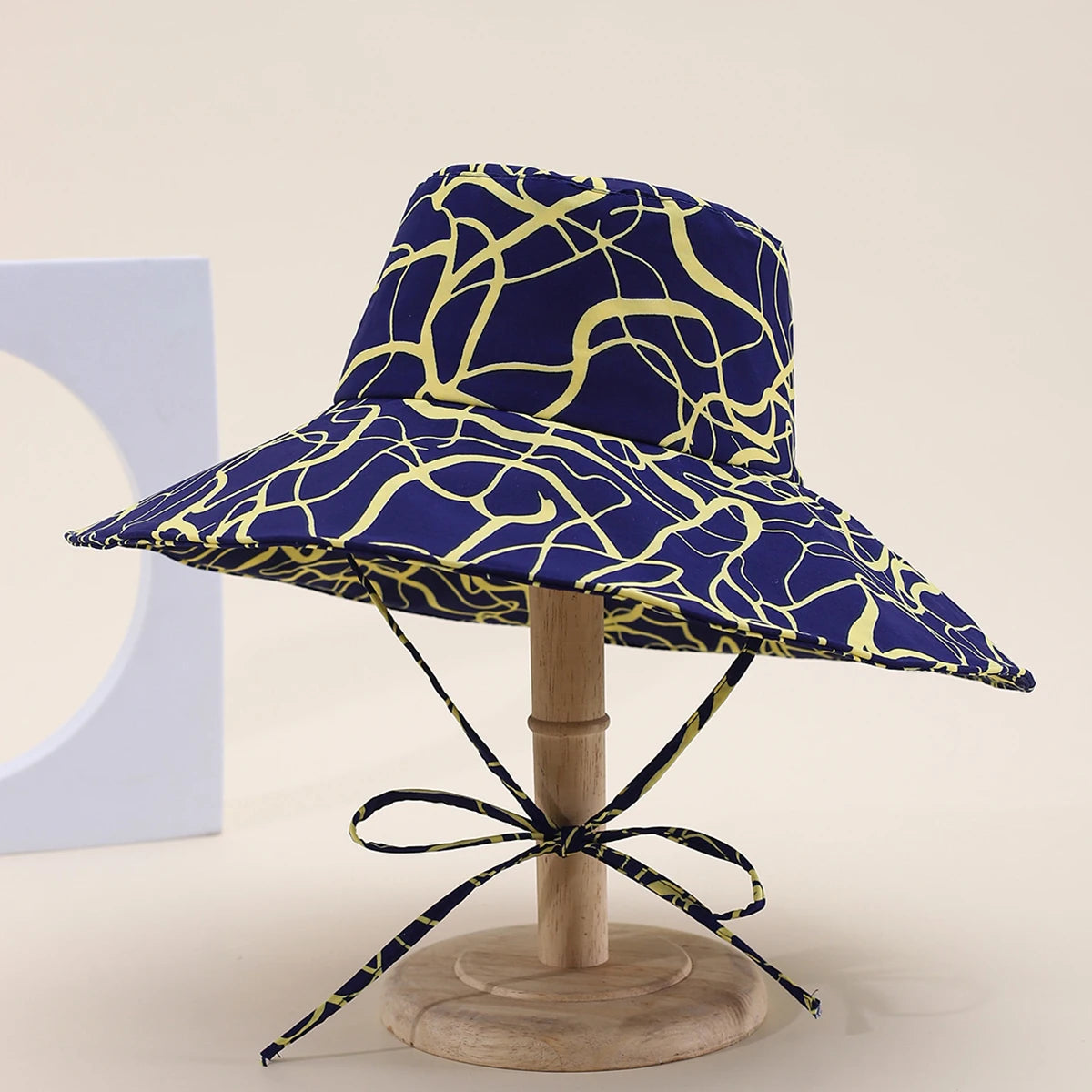 Classic Checked Bucket Hat for Women – Polka Dot & Stripe Print, Wide Brim Sun Protection